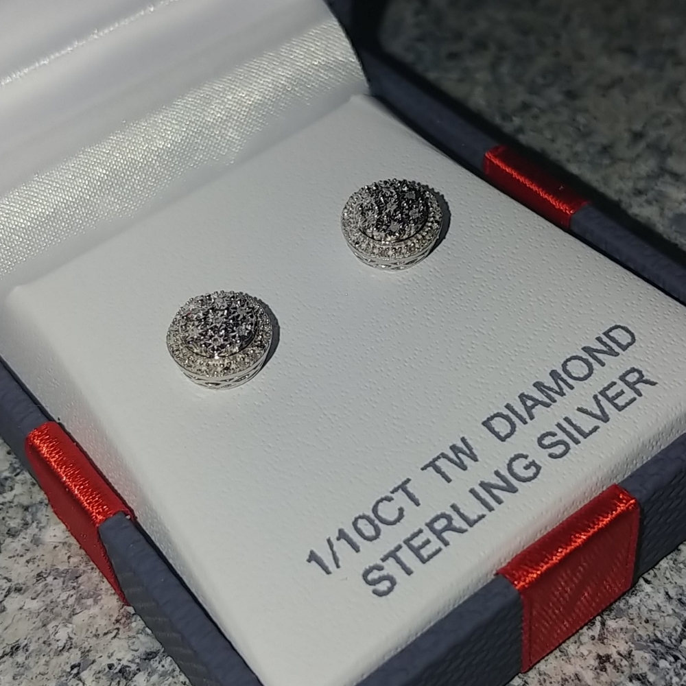 Brandnew Diamond earrings - Picture 15 of 16